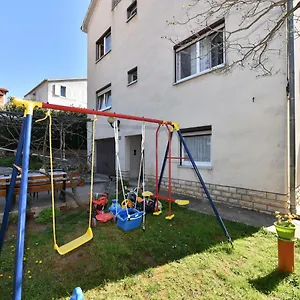 https://traditional-apartment-in-zadar-with-garden.hotelinzadar.com